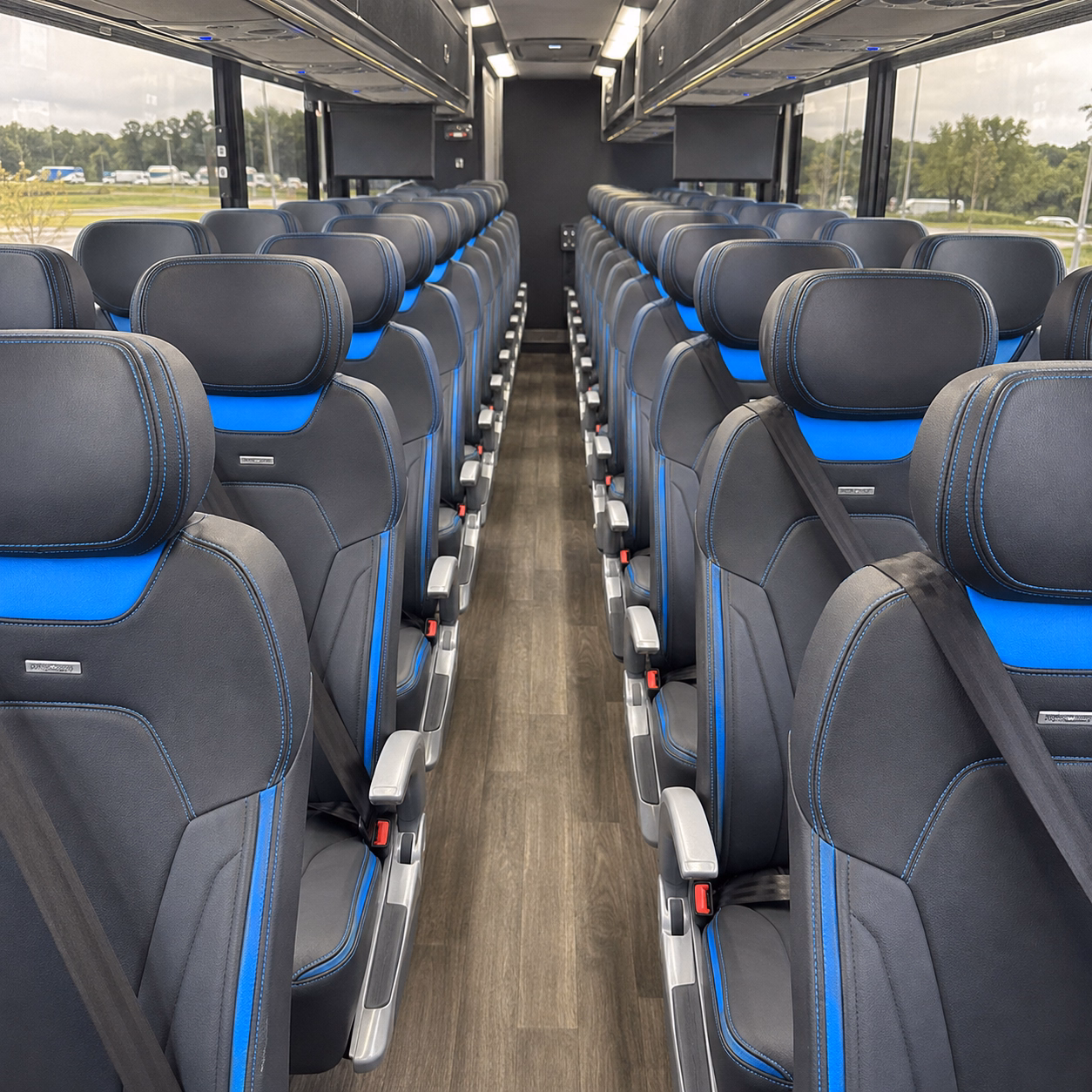 cambridge charter bus hero 2