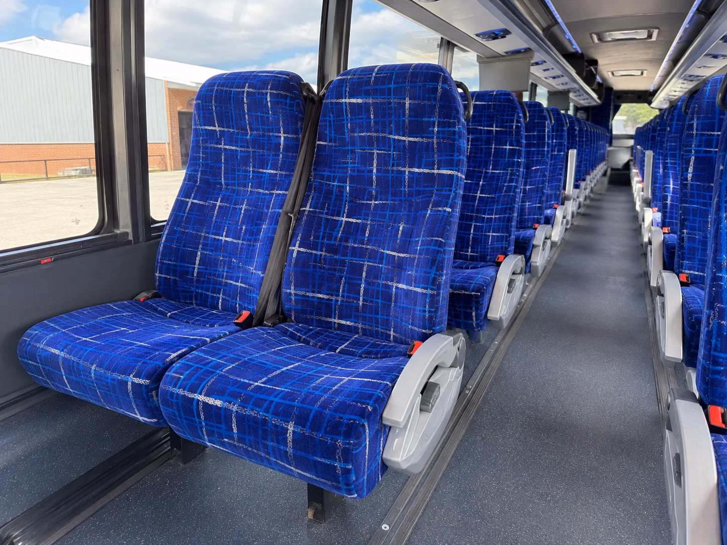 cambridge to nashoba valley westport rivers and the cape every run has a right bus