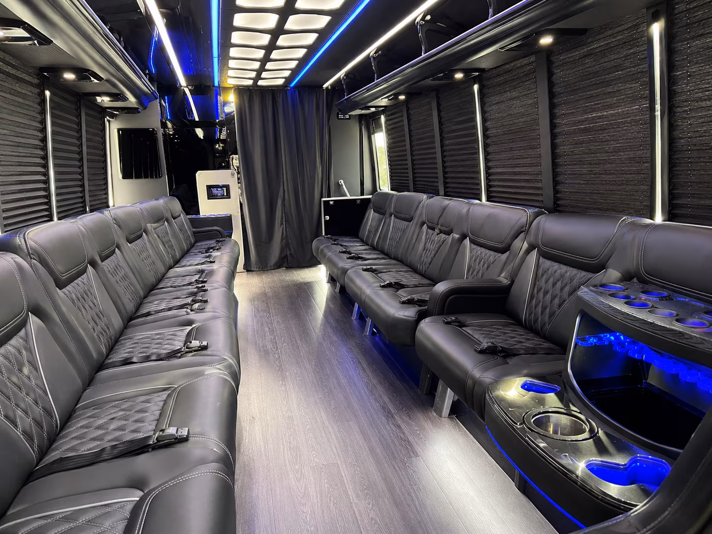 head charles regatta party bus rental
